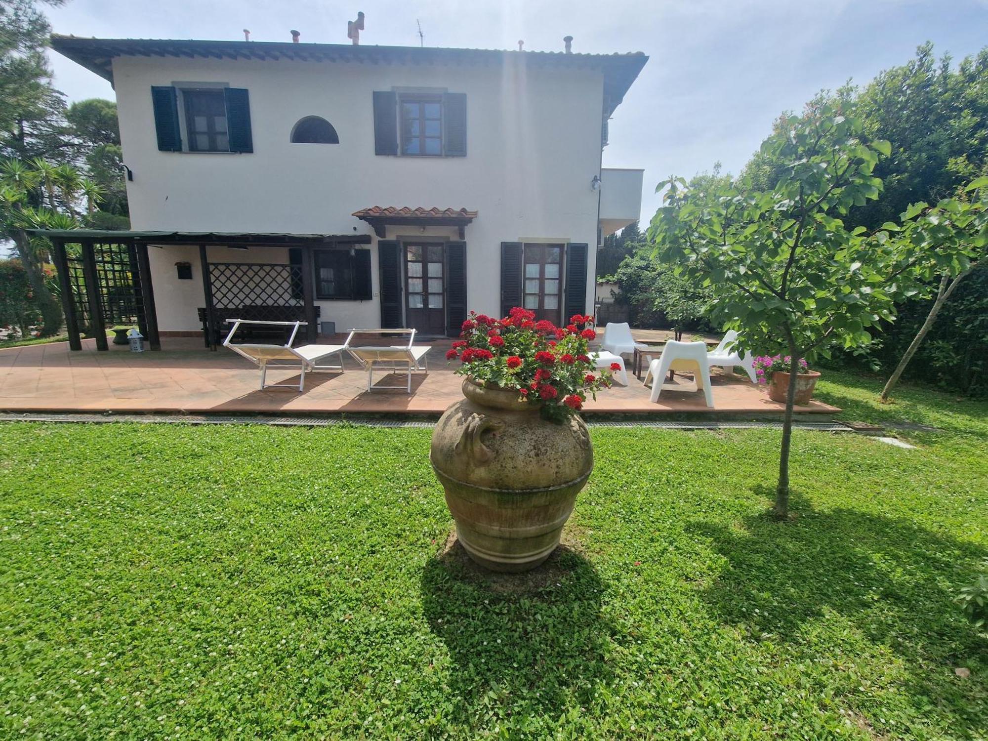 Apartmán Campo Al Lupo Livorno Exteriér fotografie